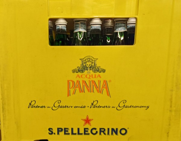 San Pellegrino Naturell 16x0,7l